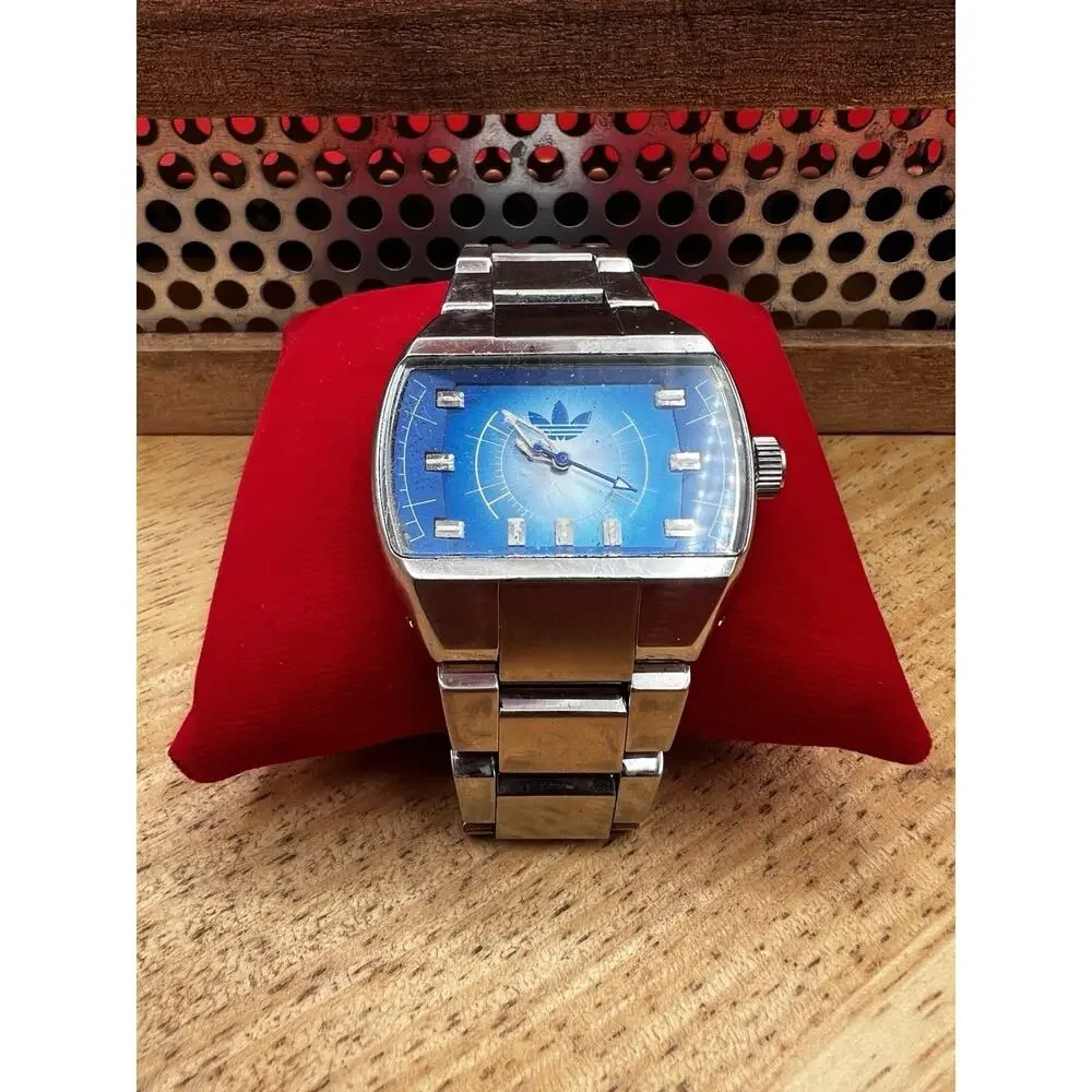 Vintage Adidas Trefoil Blue Dial Quartz Watch New Battery Running
